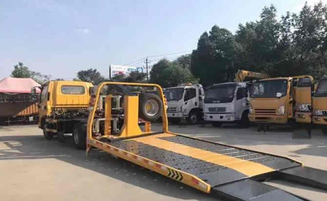 兴国汽车中途维修案例